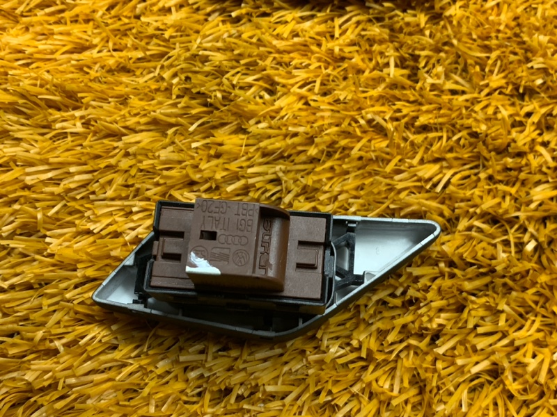 Кнопка центрального замка, 500 рублей, Красноярск