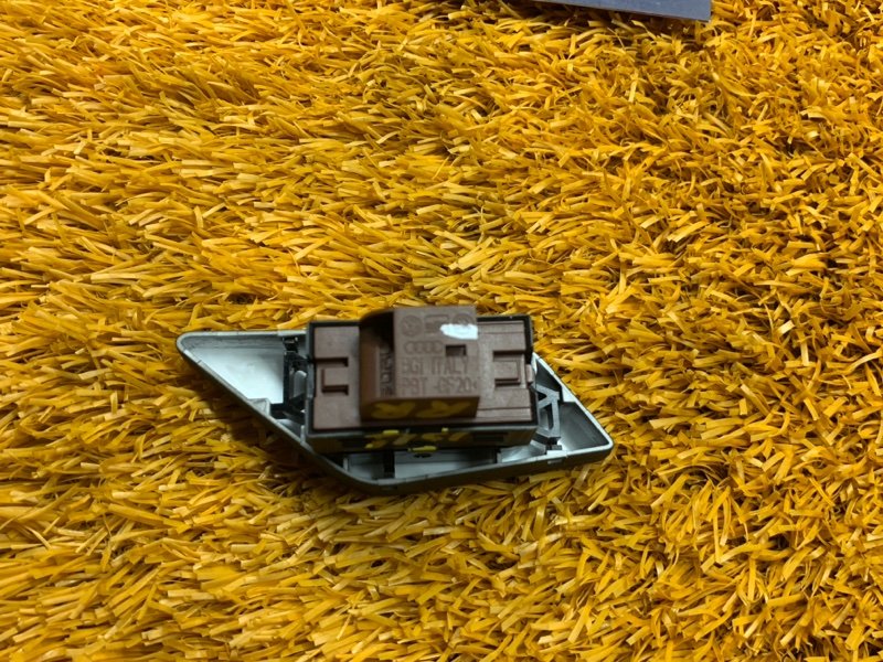 Кнопка центрального замка, 500 рублей, Красноярск