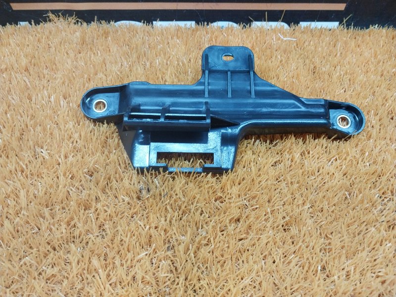 Кронштейн полки багажника, 200 рублей, Красноярск