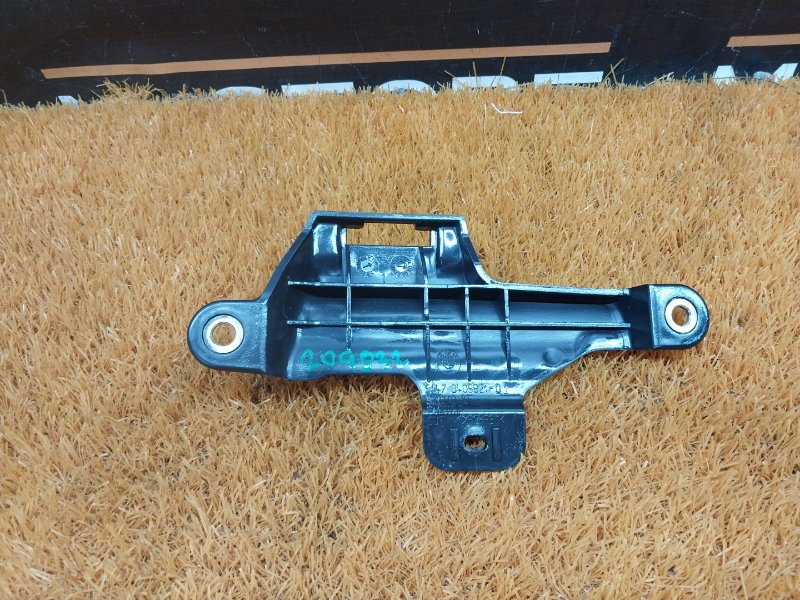 Кронштейн полки багажника, 200 рублей, Красноярск