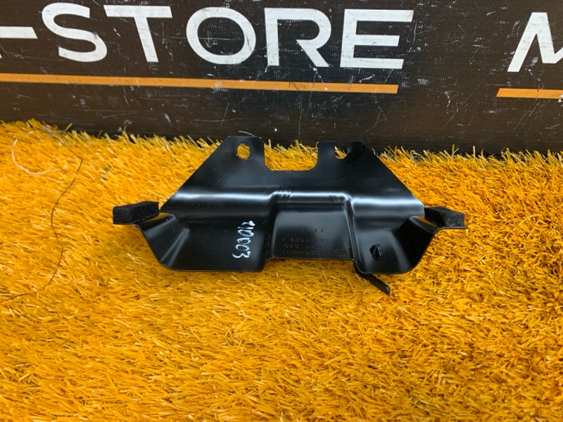 кронштейн замка багажника, 300 рублей, Красноярск