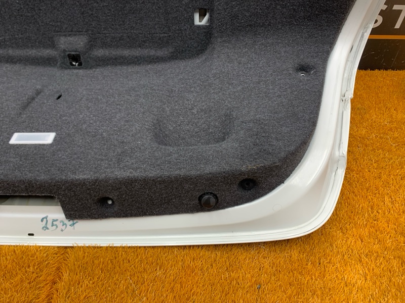 крышка багажника, 4900 рублей, Красноярск