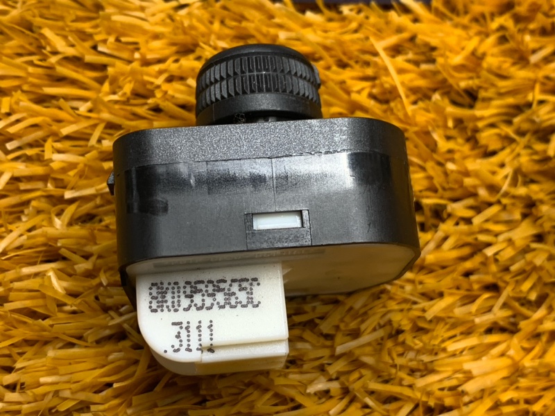 Кнопка регулировки зеркал, 500 рублей, Красноярск