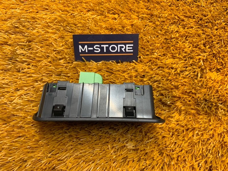 кнопка памяти сидений, 600 рублей, Красноярск