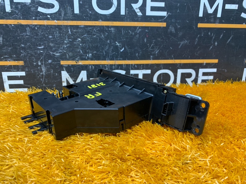 Блок управления стеклоподъемниками, 1420 рублей, Красноярск