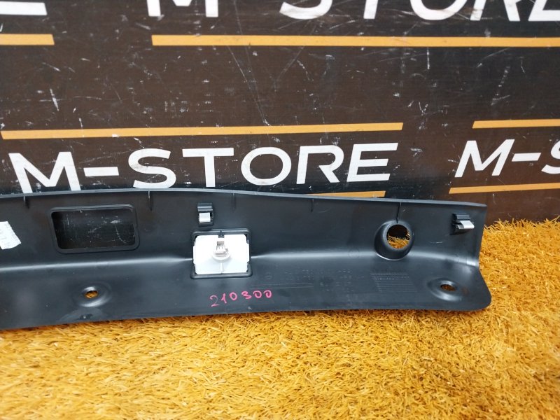 Накладка двери багажника, 1720 рублей, Красноярск