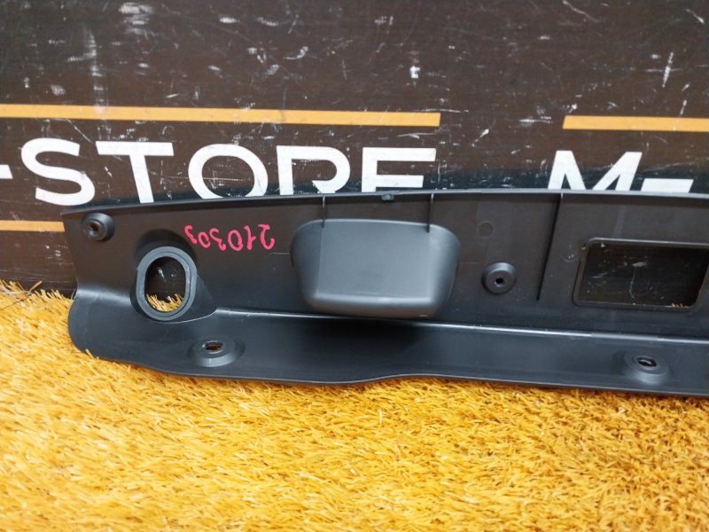 Накладка замка багажника, 660 рублей, Красноярск