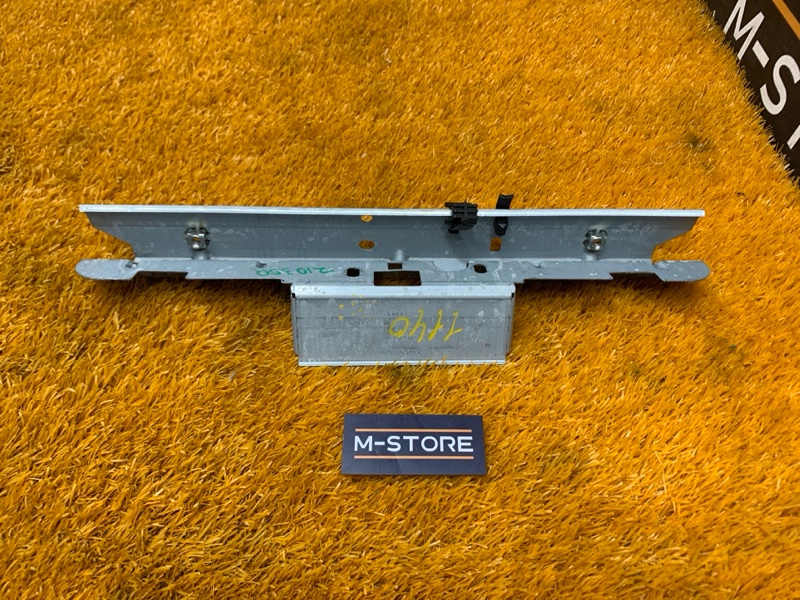 Кронштейн ручки открывания багажника, 340 рублей, Красноярск