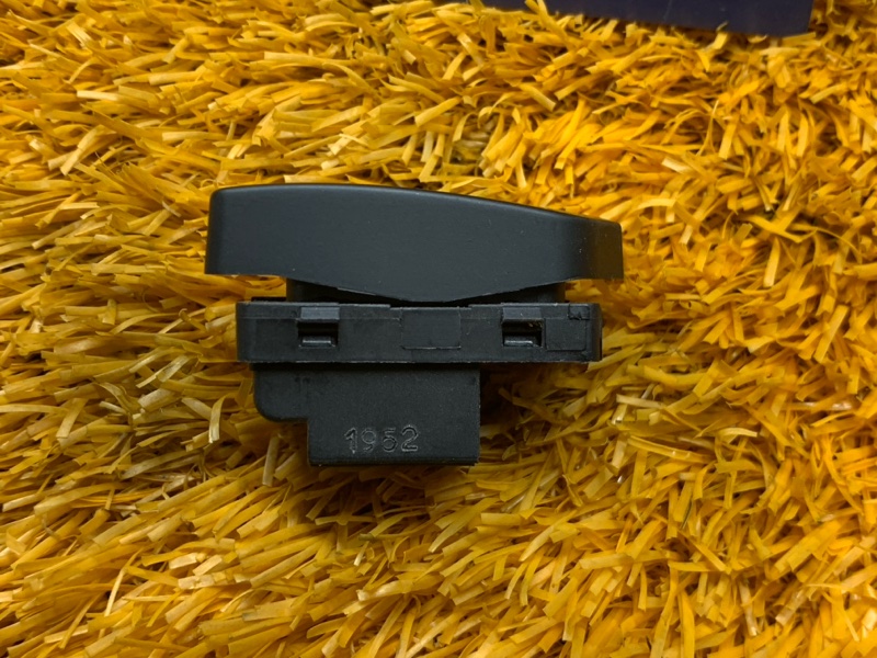 Кнопка центрального замка, 240 рублей, Красноярск