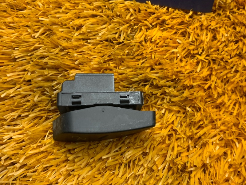 Кнопка центрального замка, 240 рублей, Красноярск