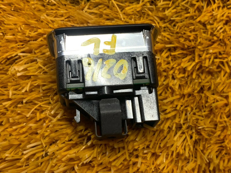 кнопка стеклоподъемника, 300 рублей, Красноярск