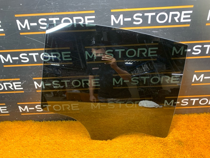 Стекло боковое, 2850 рублей, Красноярск