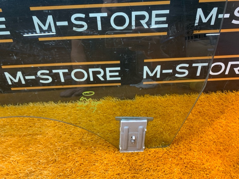 Стекло боковое, 1910 рублей, Красноярск