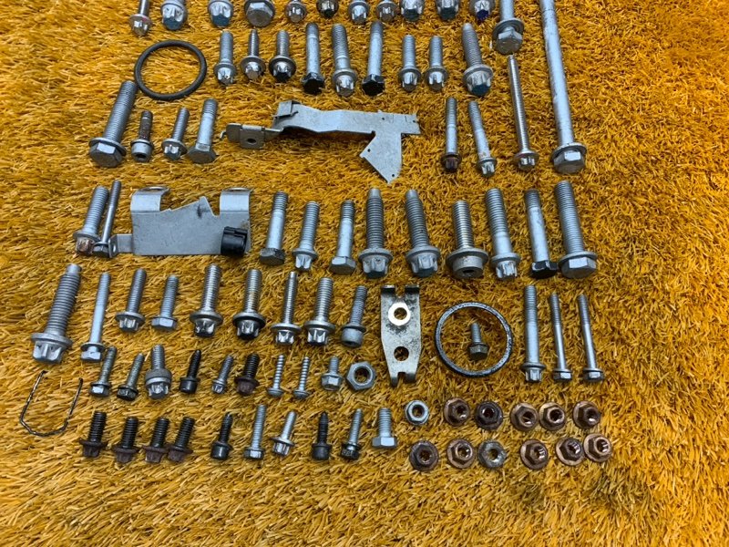 Болты и гайки ДВС, 870 рублей, Красноярск