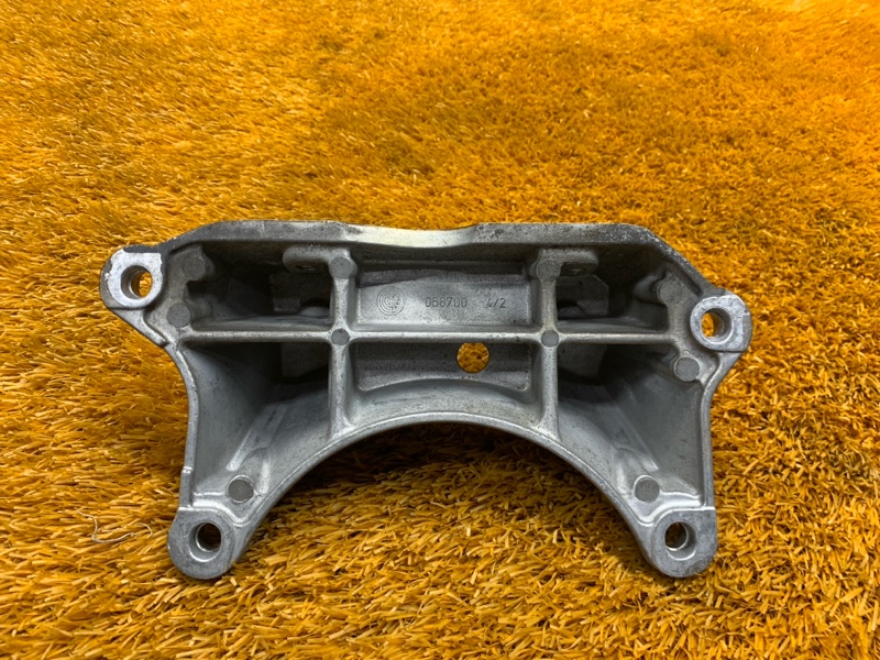 Кронштейн КПП, 380 рублей, Красноярск