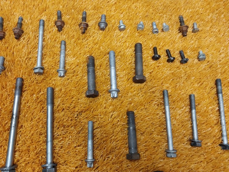 Болты и гайки ДВС, 800 рублей, Красноярск