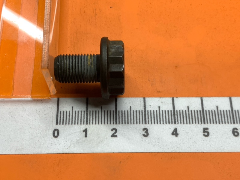 болт гидротрансформатора, 380 рублей, Красноярск