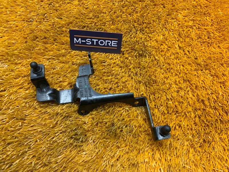 Кронштейн крышки двигателя, 300 рублей, Красноярск