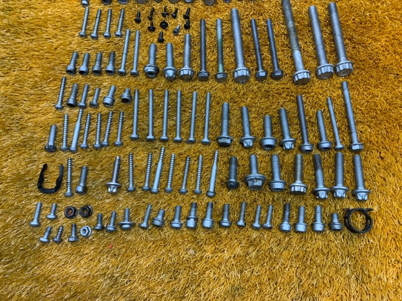 Болты и гайки ДВС, 800 рублей, Красноярск