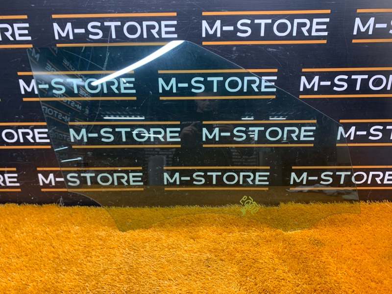 Стекло боковое, 3800 рублей, Красноярск