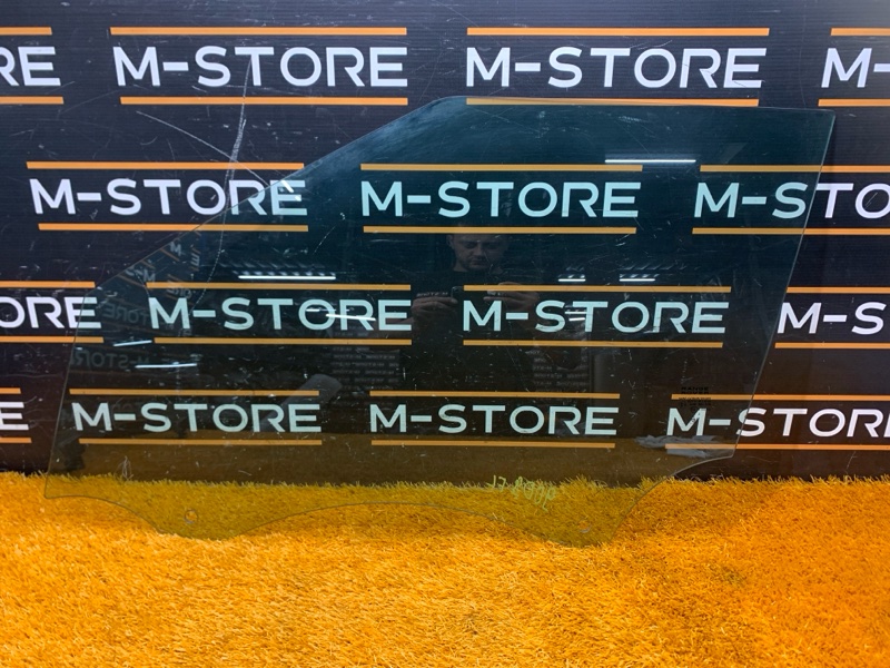 Стекло боковое, 3800 рублей, Красноярск