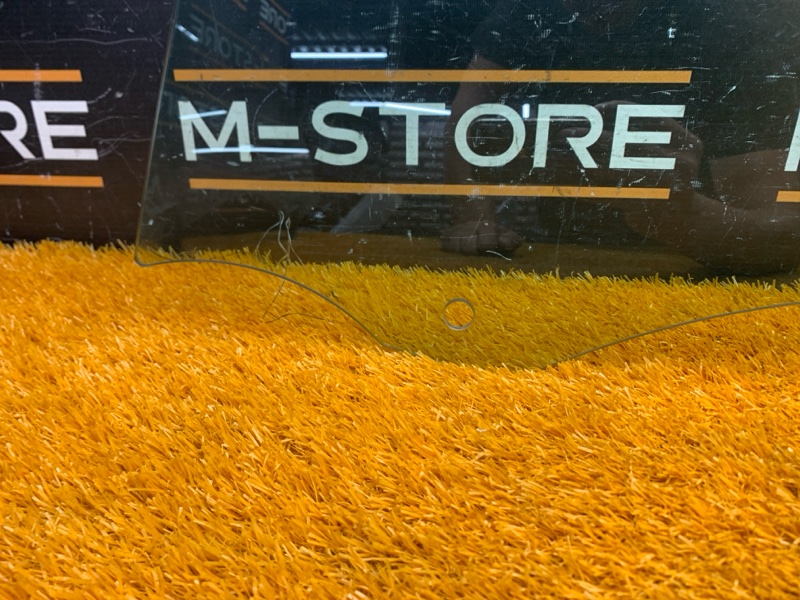 Стекло боковое, 3800 рублей, Красноярск