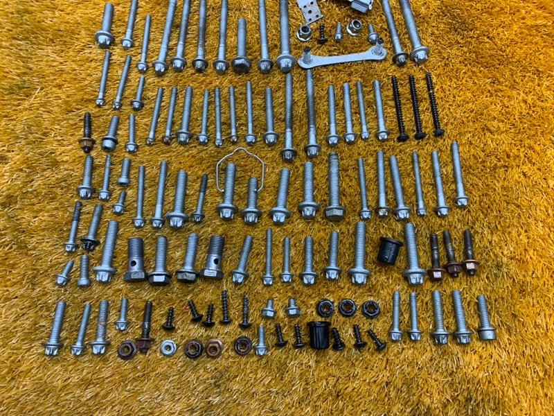 Болты и гайки ДВС, 800 рублей, Красноярск