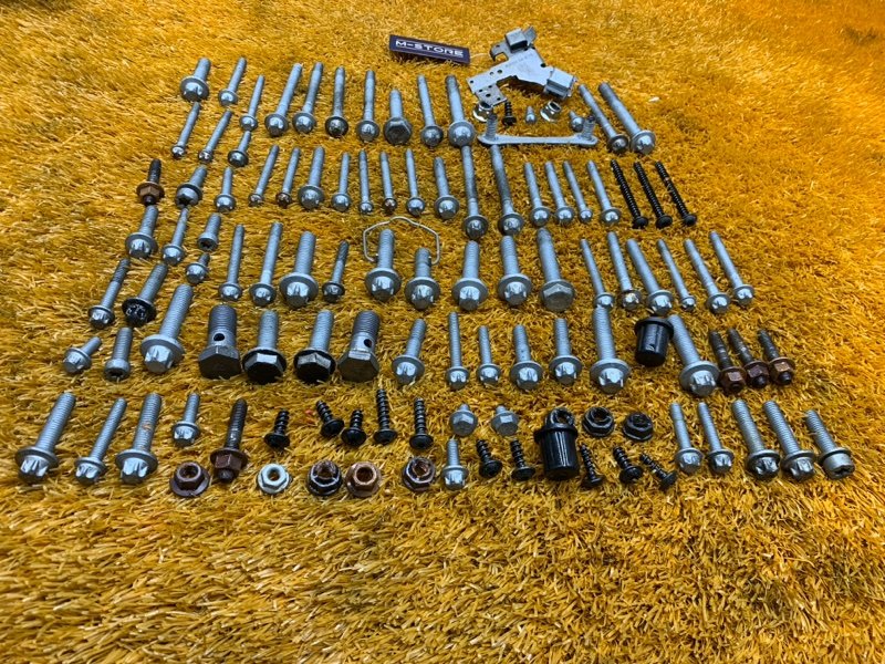 Болты и гайки ДВС, 800 рублей, Красноярск