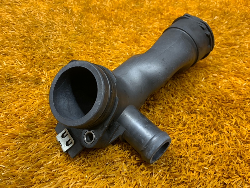 Патрубок системы охлаждения, 1600 рублей, Красноярск