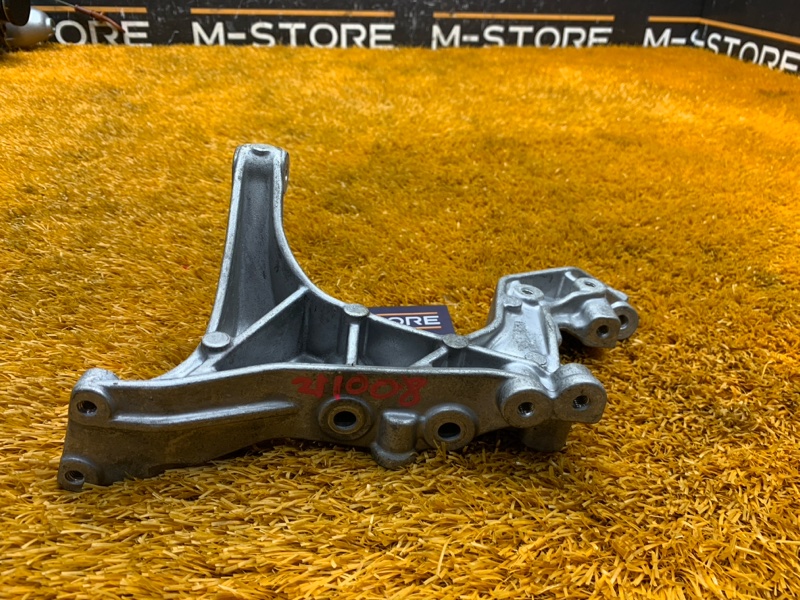 кронштейн, 300 рублей, Красноярск