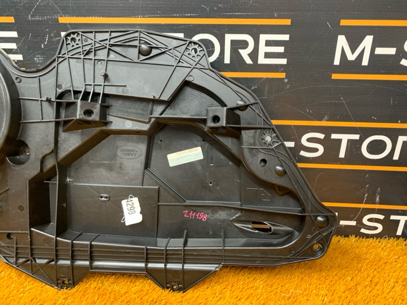 Панель двери, 340 рублей, Красноярск