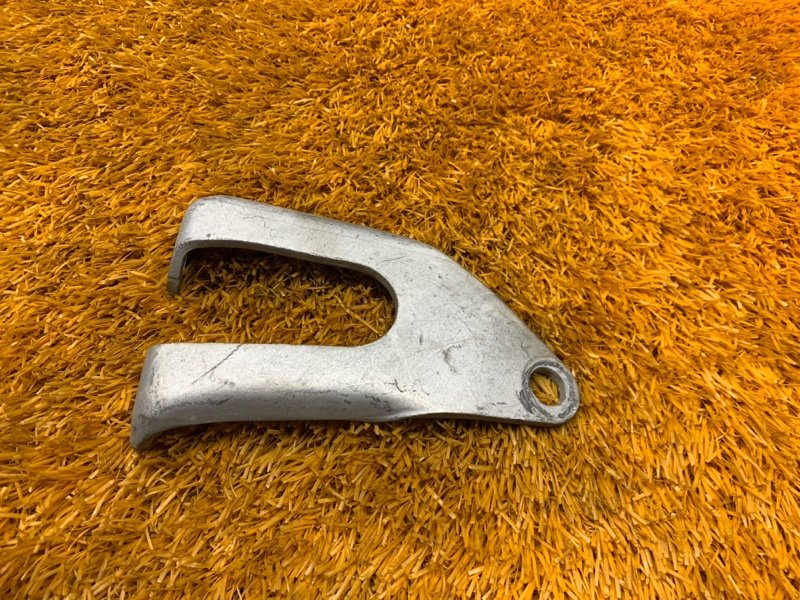 кронштейн, 300 рублей, Красноярск