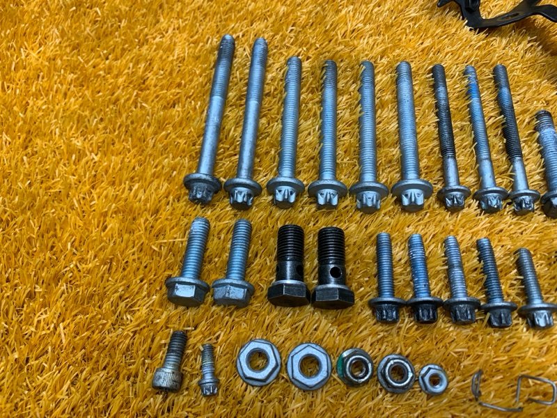 Болты и гайки ДВС, 620 рублей, Красноярск