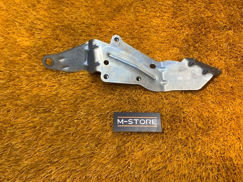 кронштейн, 300 рублей, Красноярск