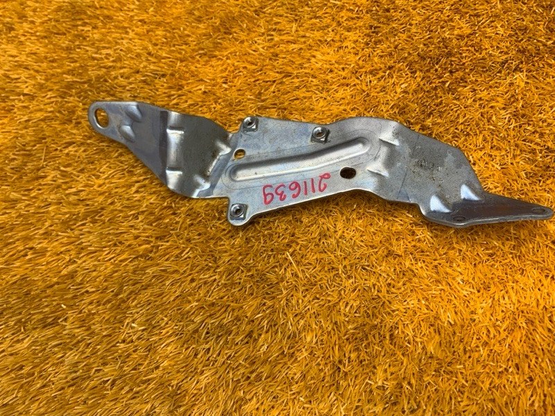 кронштейн, 300 рублей, Красноярск