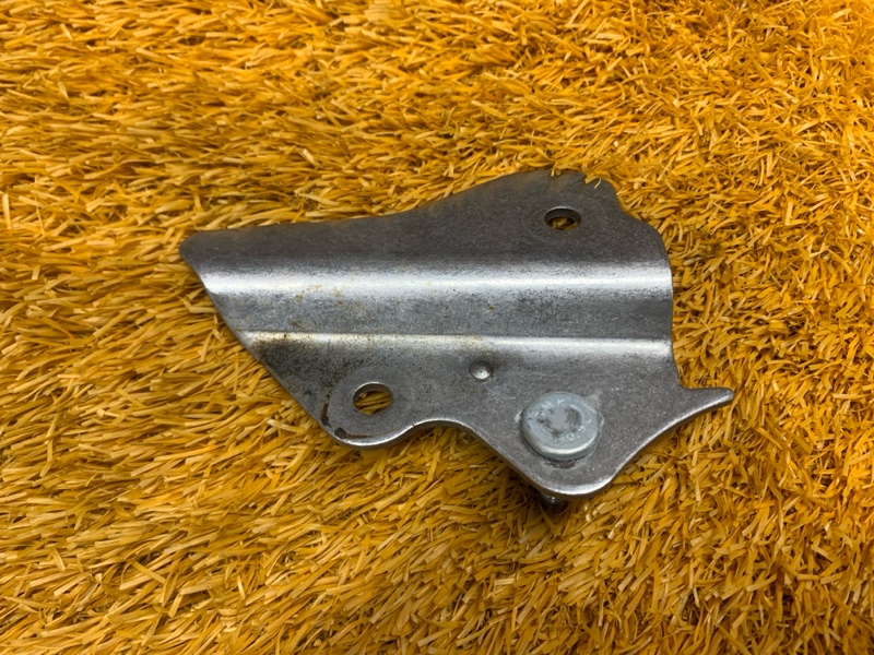 Кронштейн теплового экрана, 300 рублей, Красноярск