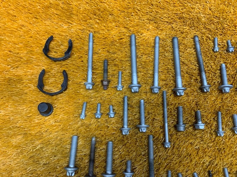 Болты и гайки ДВС, 800 рублей, Красноярск