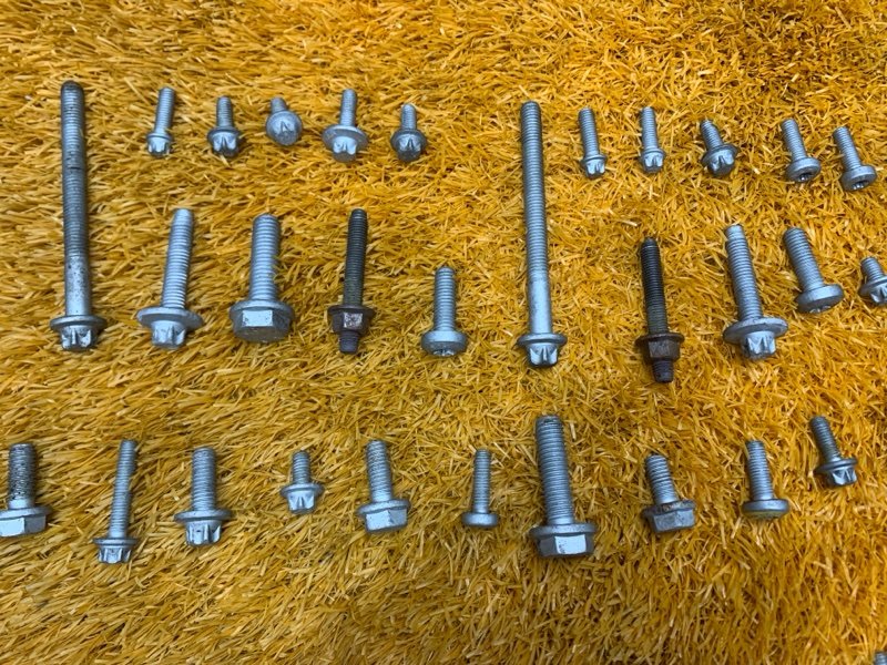 Болты и гайки ДВС, 800 рублей, Красноярск