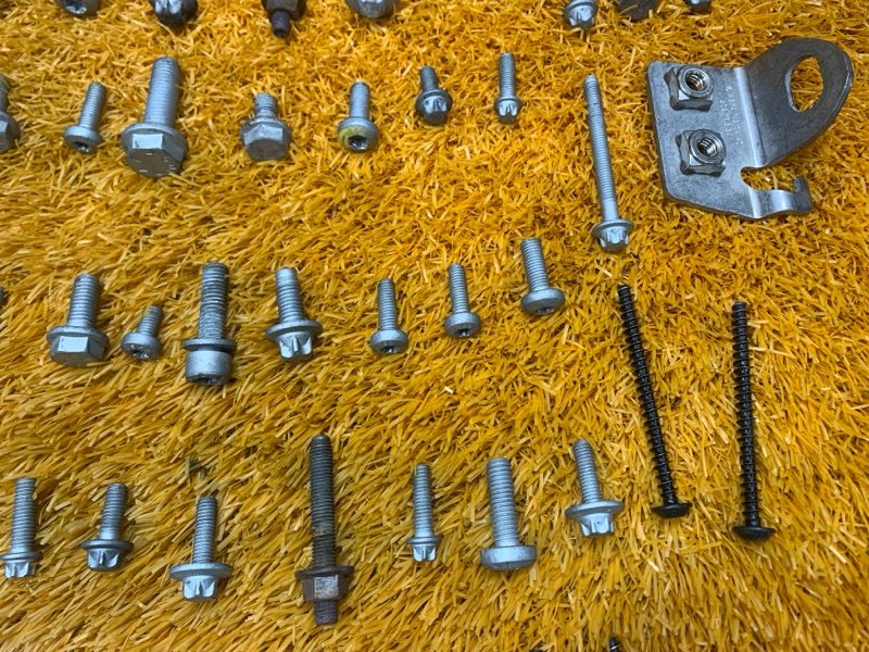 Болты и гайки ДВС, 800 рублей, Красноярск