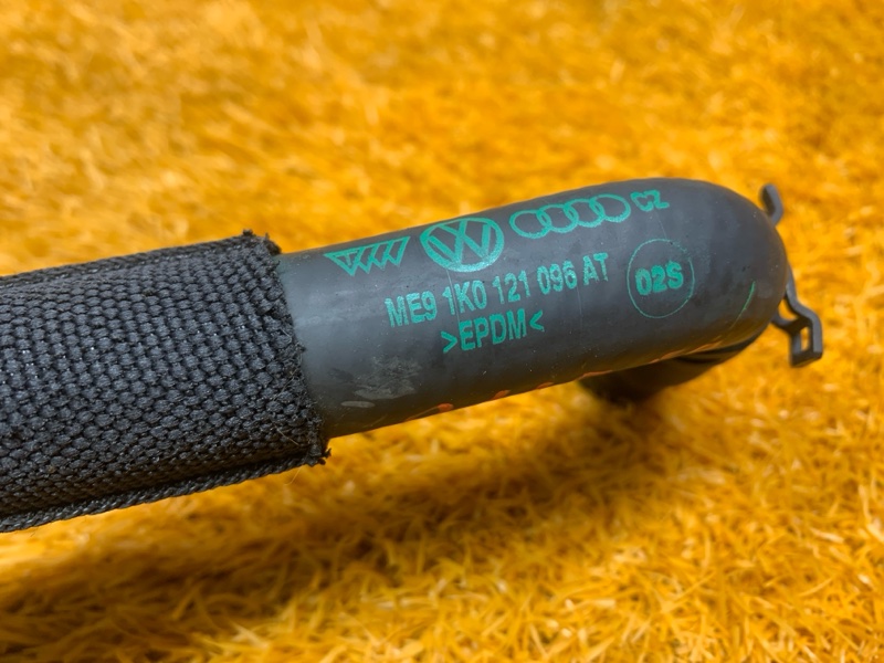 Патрубок системы охлаждения, 200 рублей, Красноярск