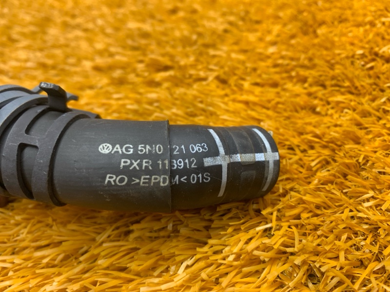 Патрубок системы охлаждения, 300 рублей, Красноярск