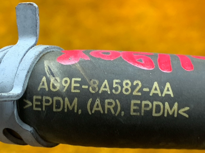 Патрубок системы охлаждения, 500 рублей, Красноярск