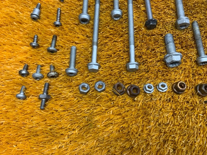 Болты и гайки ДВС, 510 рублей, Красноярск