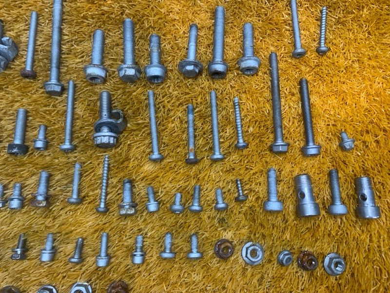 Болты и гайки ДВС, 800 рублей, Красноярск