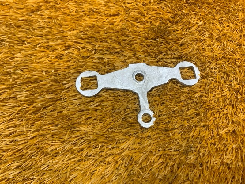 Кронштейн топливной форсунки, 300 рублей, Красноярск