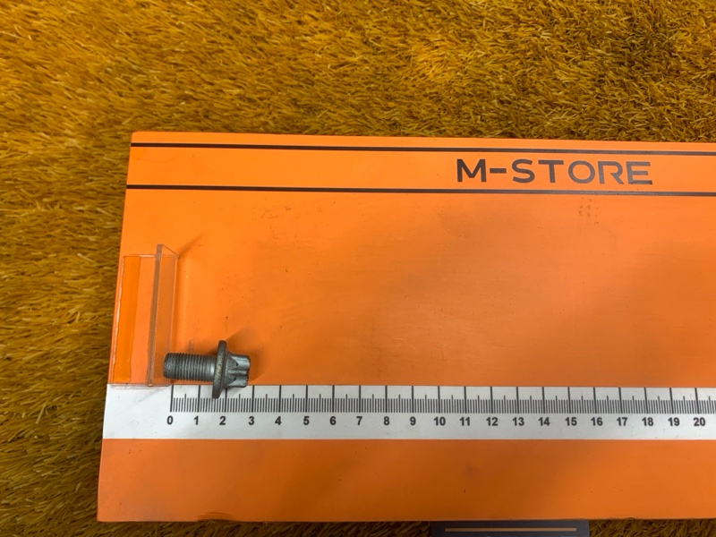 болт гидротрансформатора, 380 рублей, Красноярск