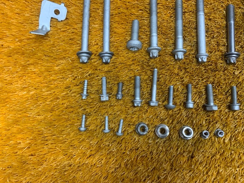 Болты и гайки ДВС, 620 рублей, Красноярск