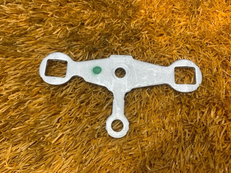 Кронштейн топливной форсунки, 300 рублей, Красноярск