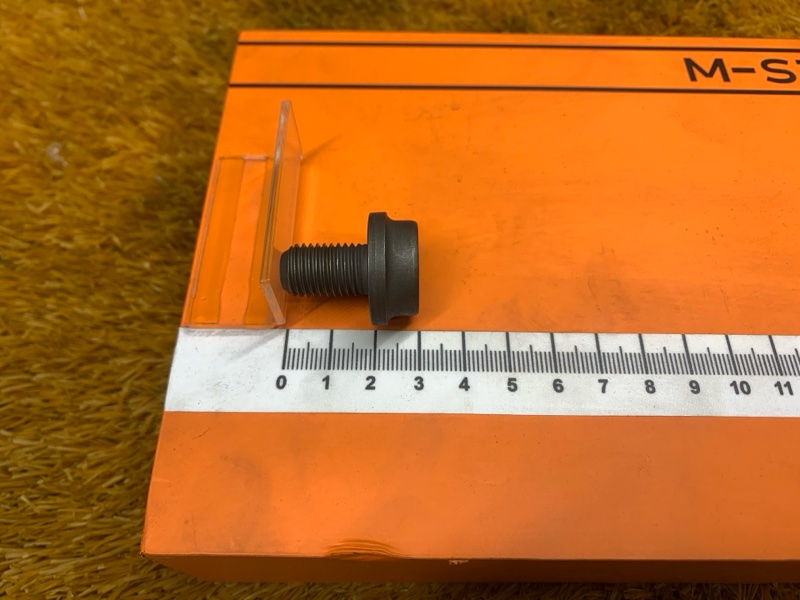 Болт маховика, 380 рублей, Красноярск