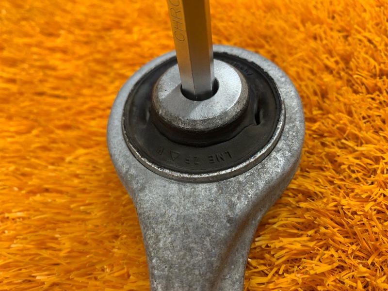 Рычаг подвески верхний, 1000 рублей, Красноярск